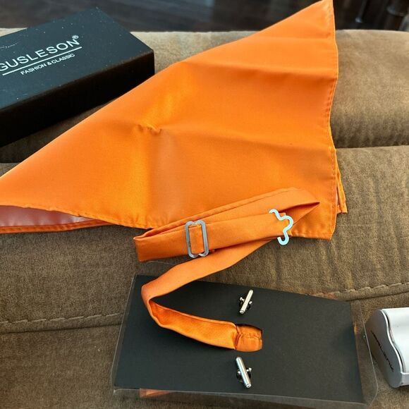 GUSLESON Mens Orange Pre-tied Bow Tie, Pocket Square, &!Cufflink Set with Gift B - Picture 3 of 4